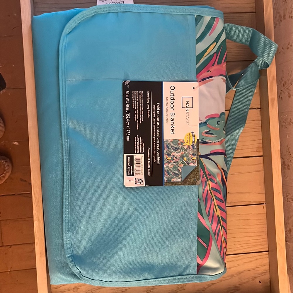 Mainstays Outdoor Blanket. 60x70